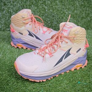 Altra Olympus 5 Hike Mid GTX Hiking Boot - Women's Size 8.5